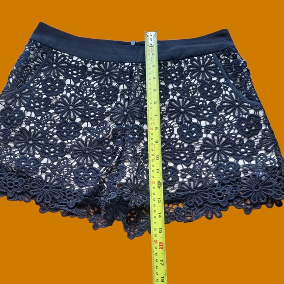 Monteau Black Embroidered Lace Shorts - Picture 4 of 8
